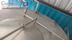 Tanque em inox isolado para 7.500 L com agitao