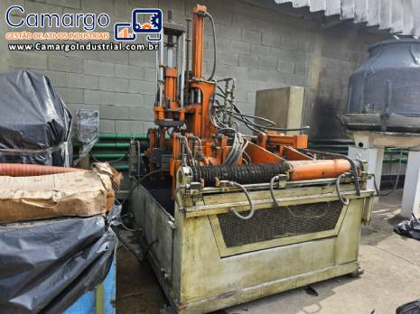 Coquilhadeira para lat�o 100 kg de pres�o Calende m�quinas