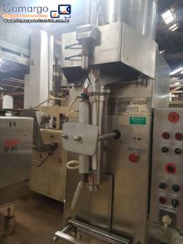 Envasadora para l�quidos Brasholanda