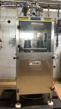 Envasadora isob�rica 2 bicos com tampadora para garrafas de vidro cervejas Saumec